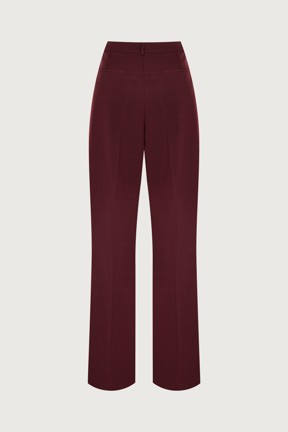 بنطلون نيمي