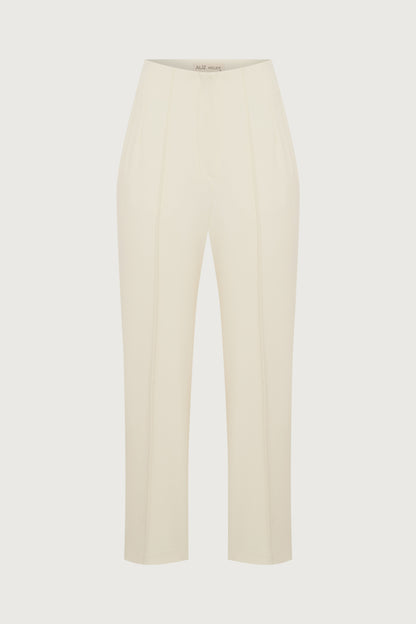 بنطلون ميتيس