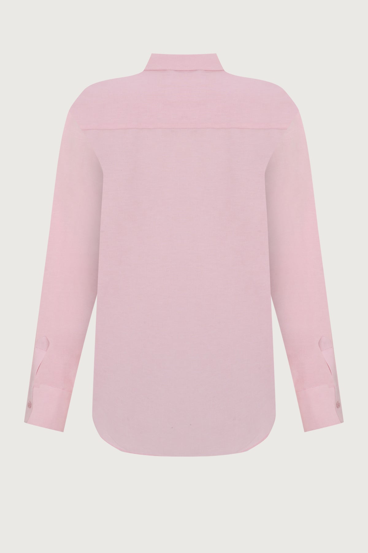 قميص فاتح اللون