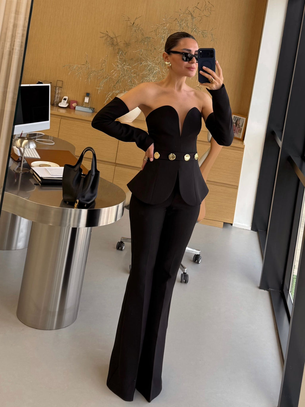 Ashley Büstiyer