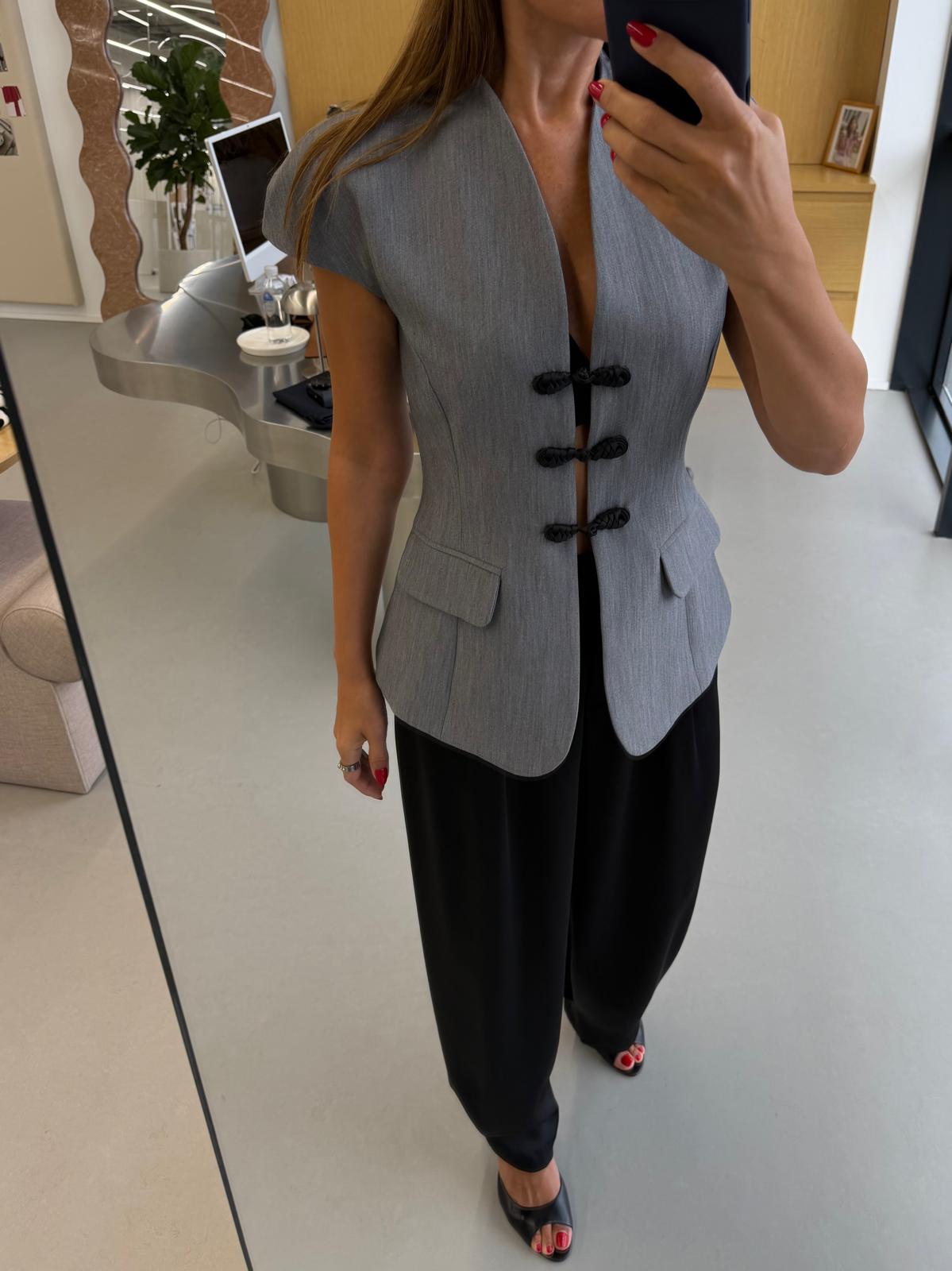 Moi Vest